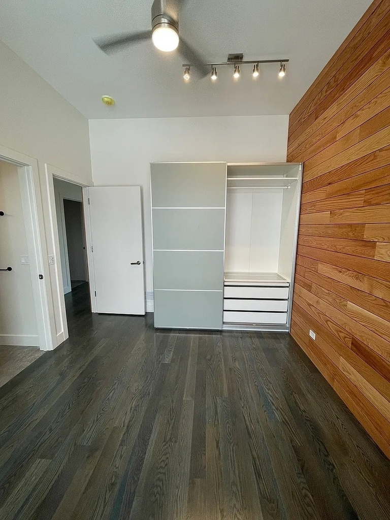 1057 N Wolcott Avenue - Photo 22