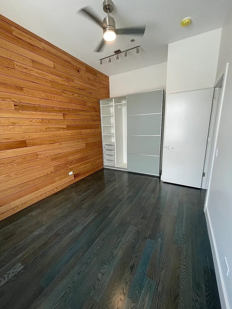 1057 N Wolcott Avenue - Photo 18