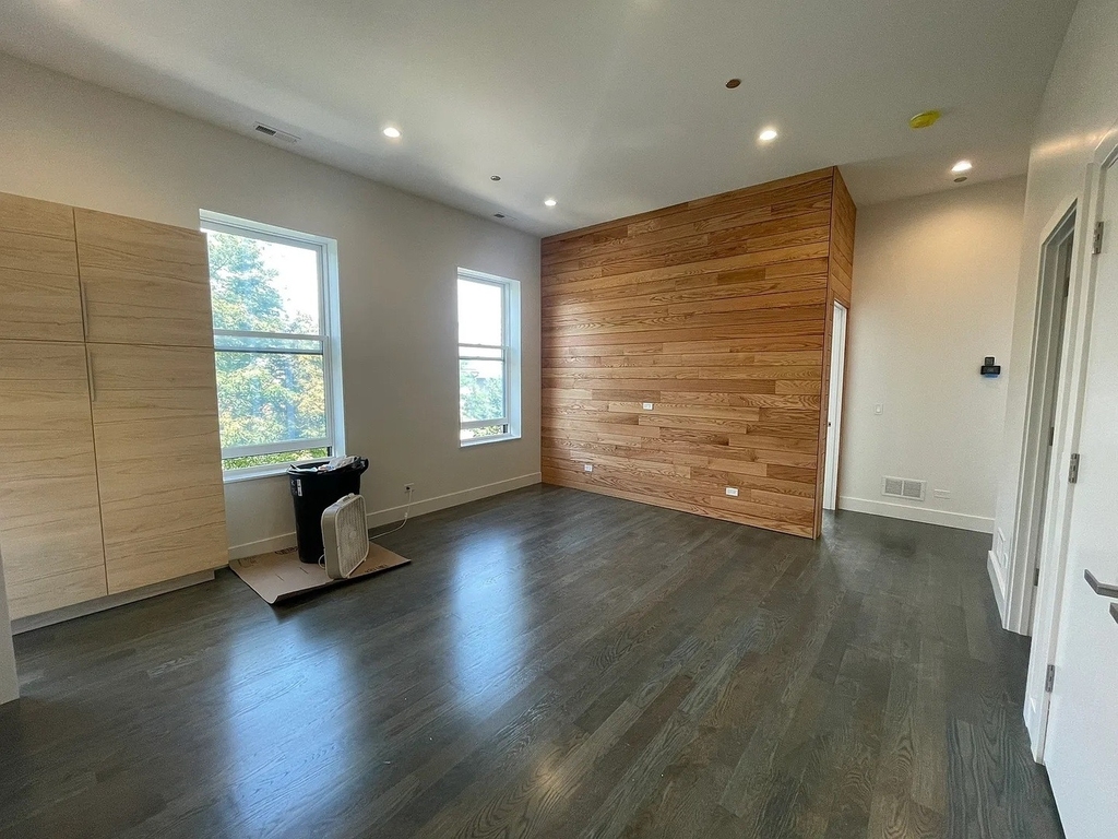 1057 N Wolcott Avenue - Photo 7