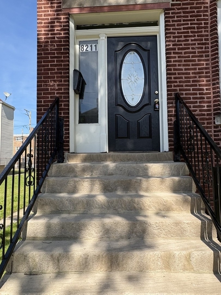 8211 S Escanaba Avenue - Photo 1