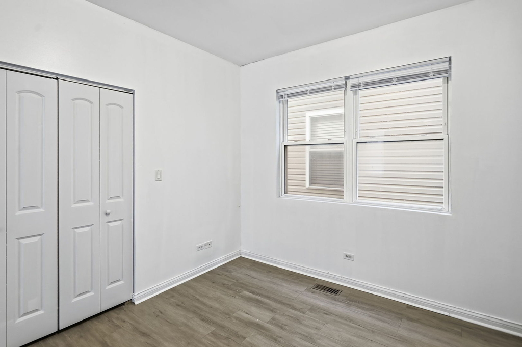 1342 E 73rd Street - Photo 14