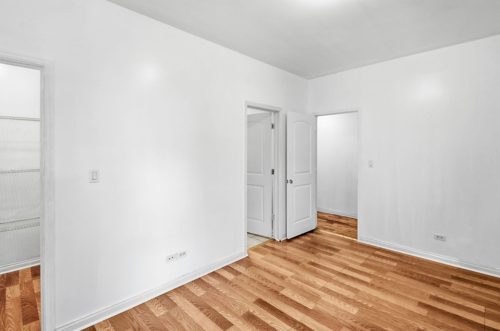 1342 E 73rd Street - Photo 22