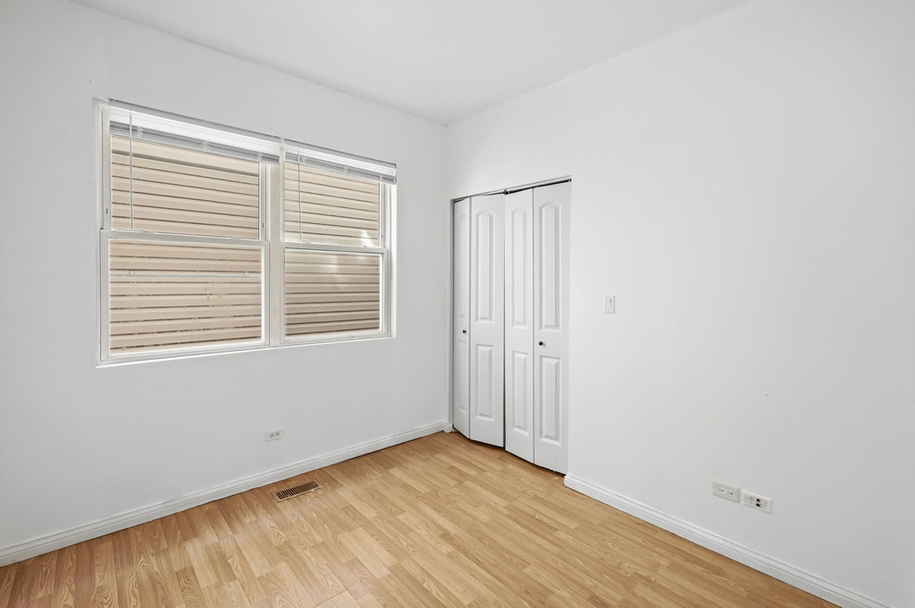 1342 E 73rd Street - Photo 11