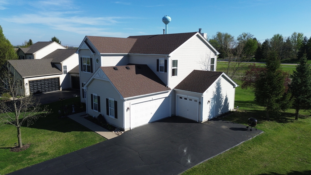 2039 Greenview Drive - Photo 1