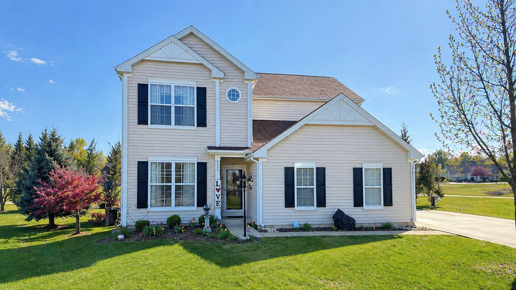 2039 Greenview Drive - Photo 0