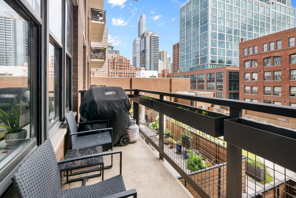 849 N Franklin Street - Photo 9