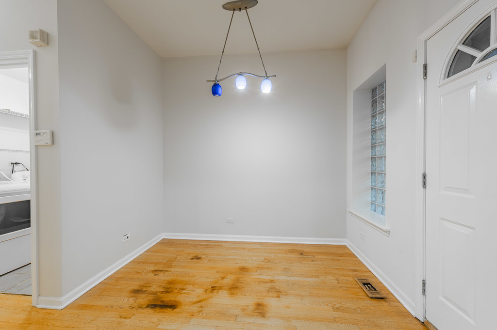 1017 W Dakin Street - Photo 8
