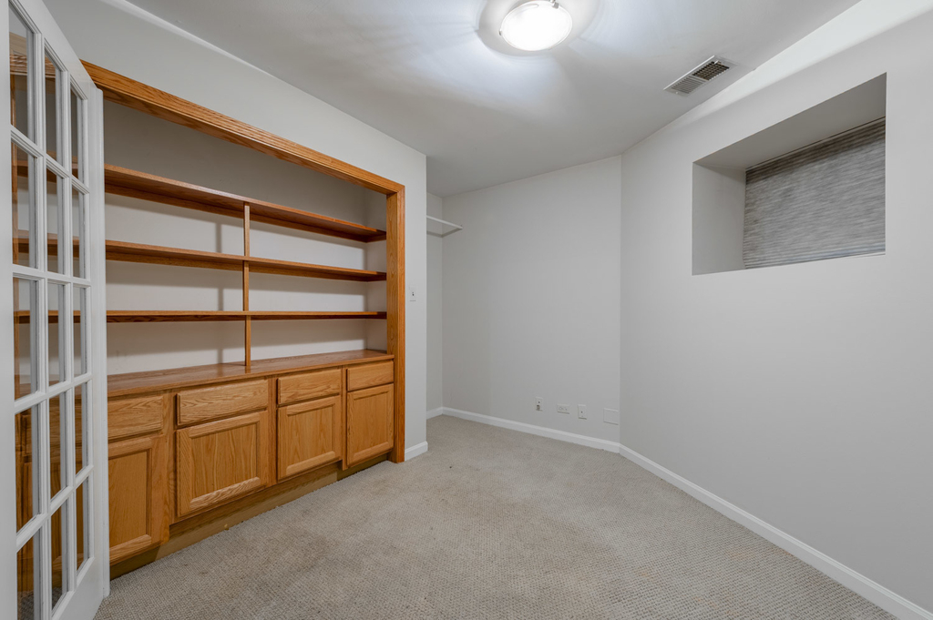 1017 W Dakin Street - Photo 22
