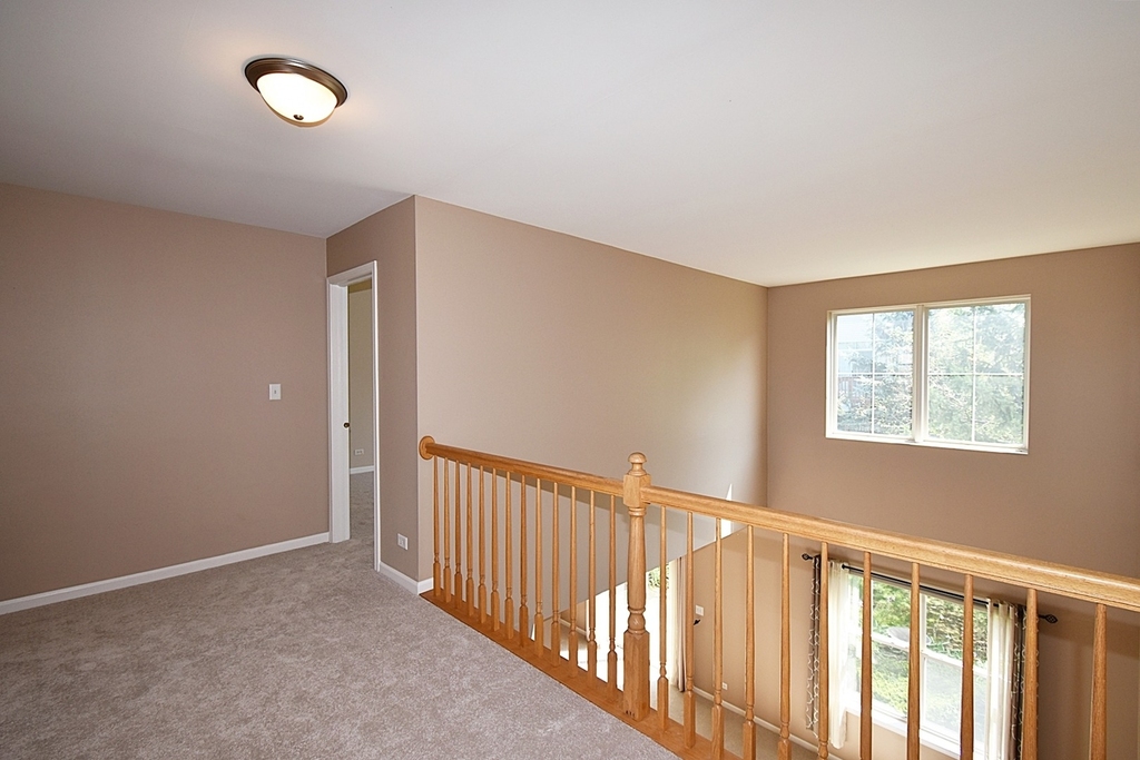312 Fairmont Court - Photo 15