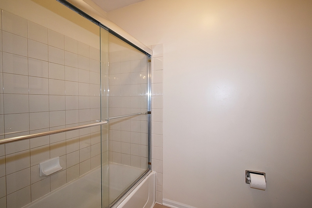 312 Fairmont Court - Photo 21
