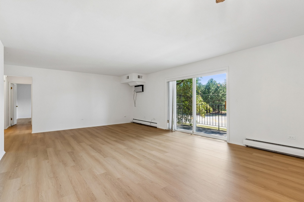 2424 E Oakton Street - Photo 2