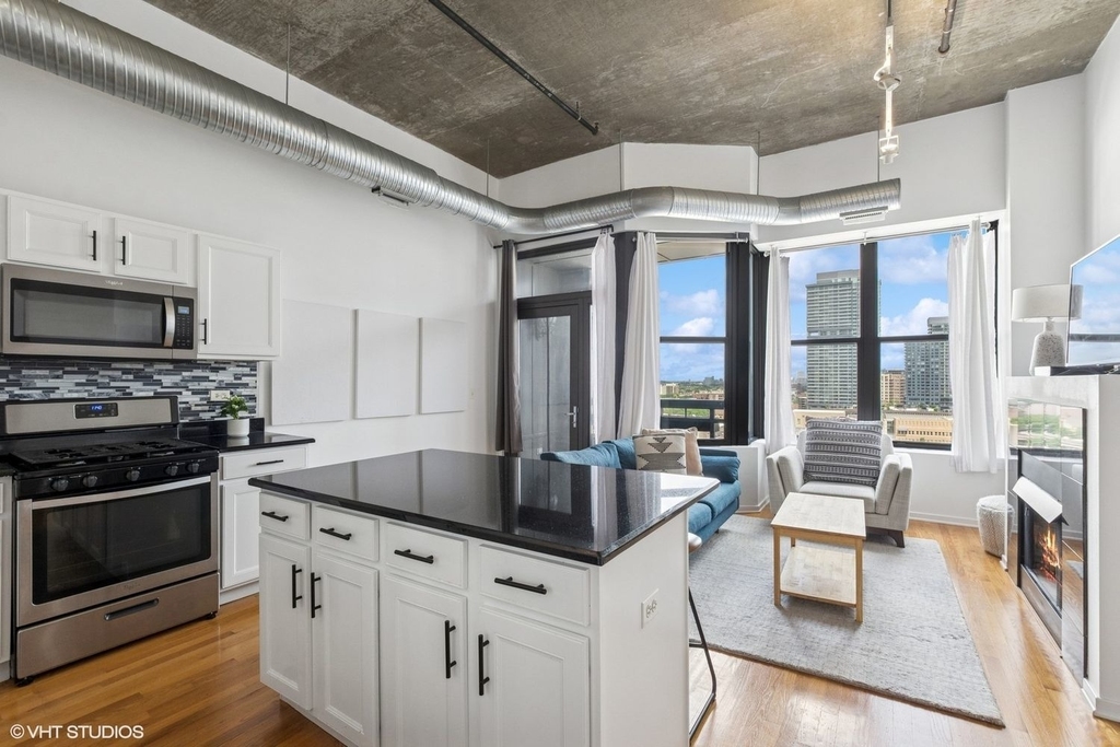 849 N Franklin Street - Photo 1