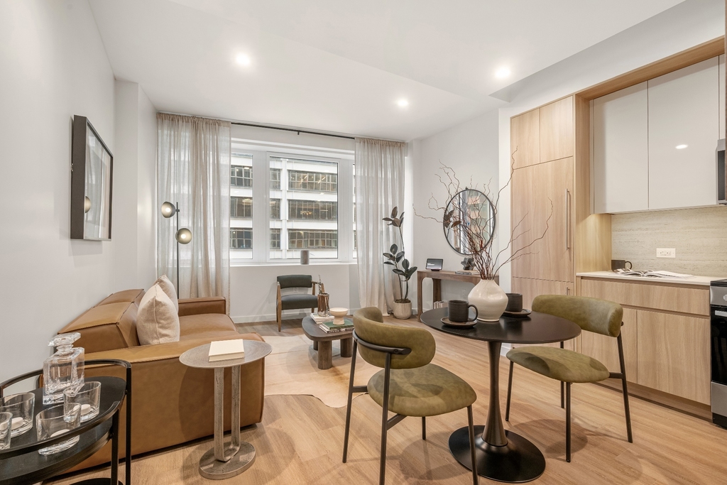 180 Pearl Street - Photo 1