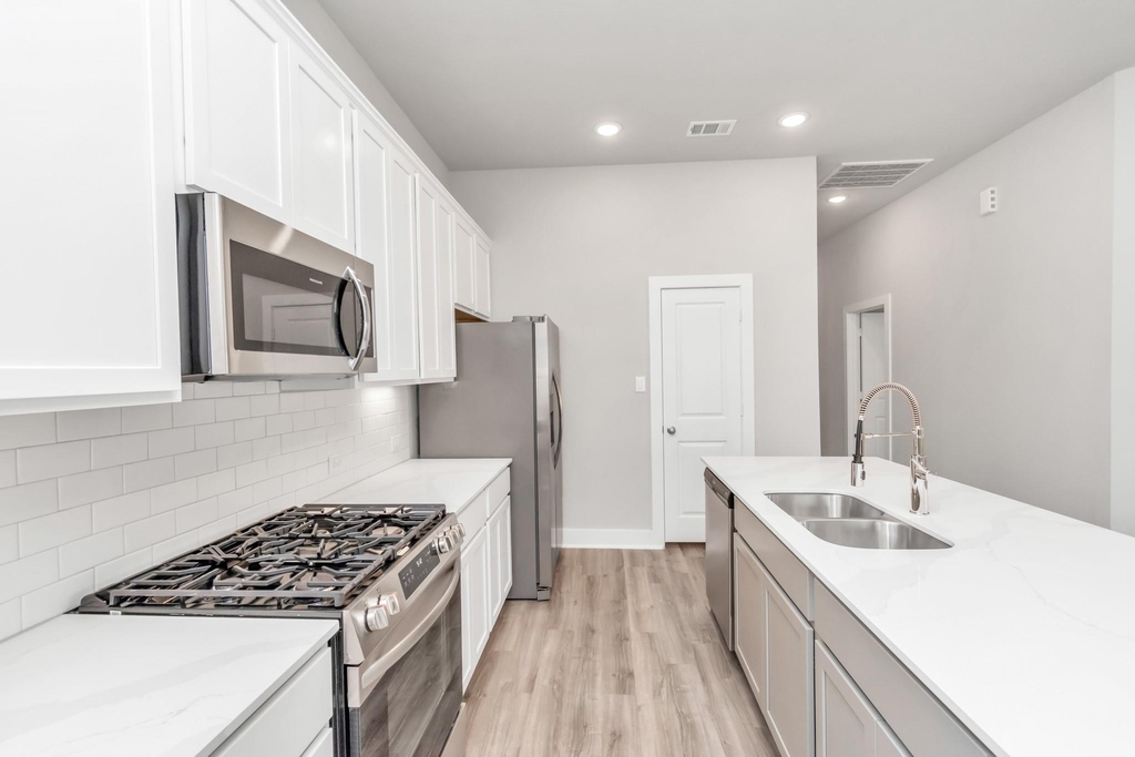 7630 Terramar Bay Lane - Photo 5