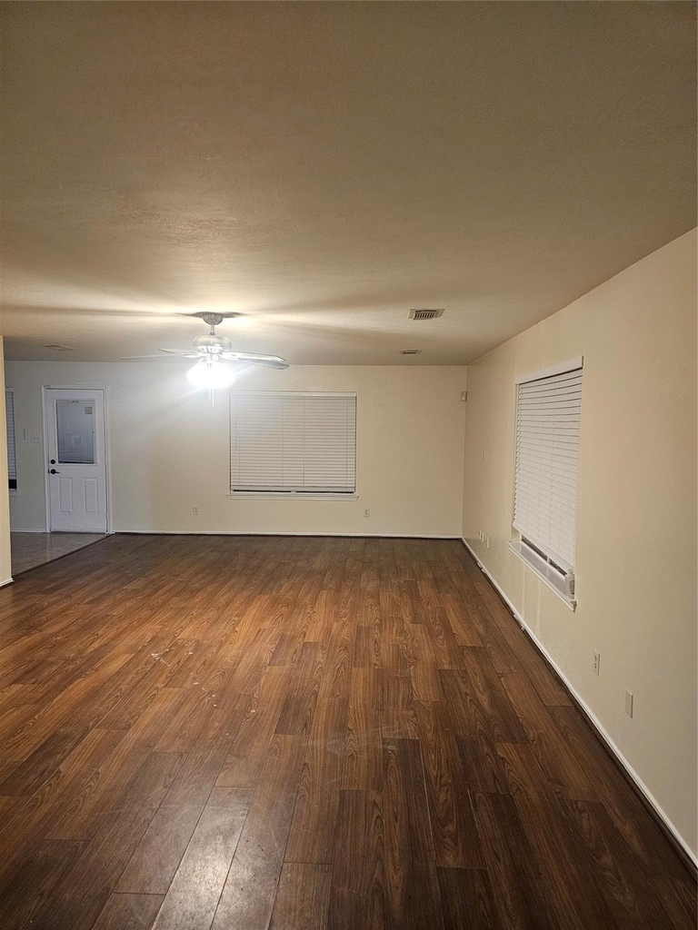 5910 Minor Street - Photo 3