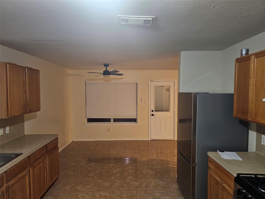 5910 Minor Street - Photo 6
