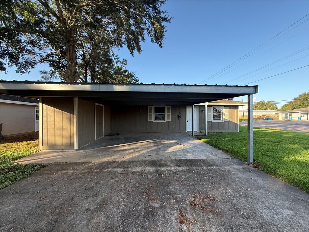 104 S 5th Street - Photo 1