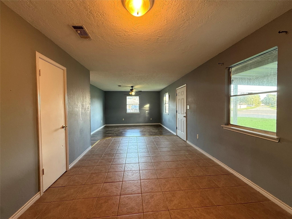 104 S 5th Street - Photo 4