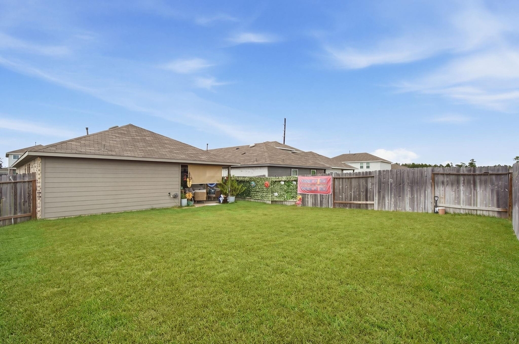 24346 Springfield Valley Drive - Photo 21