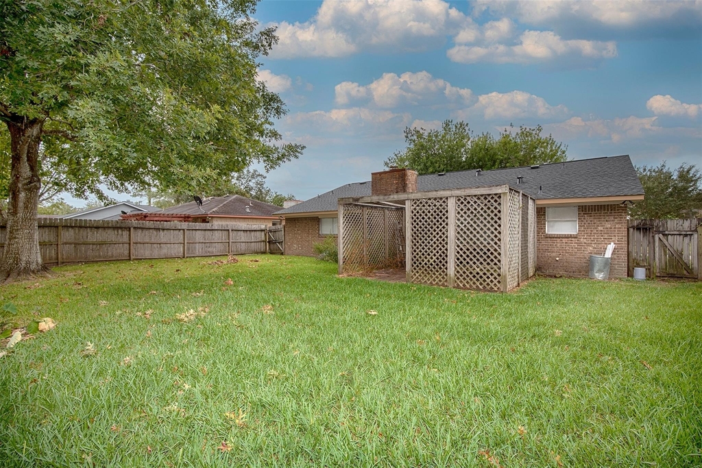 15707 Caprock Drive - Photo 14