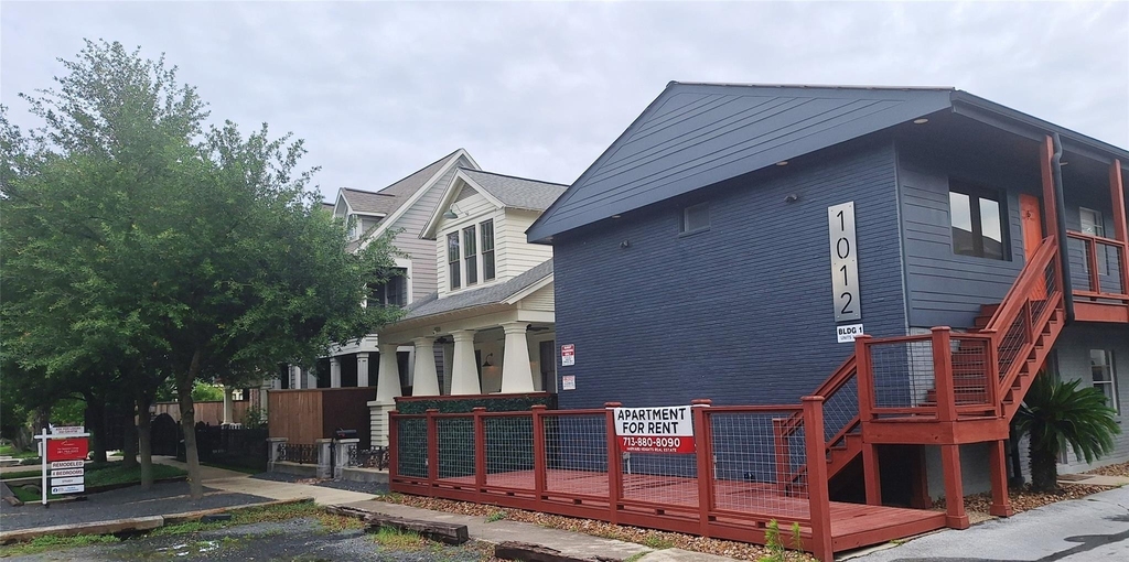 1012 Rutland  3 Street - Photo 12