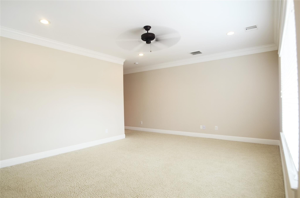 8610 Ashland Way - Photo 18