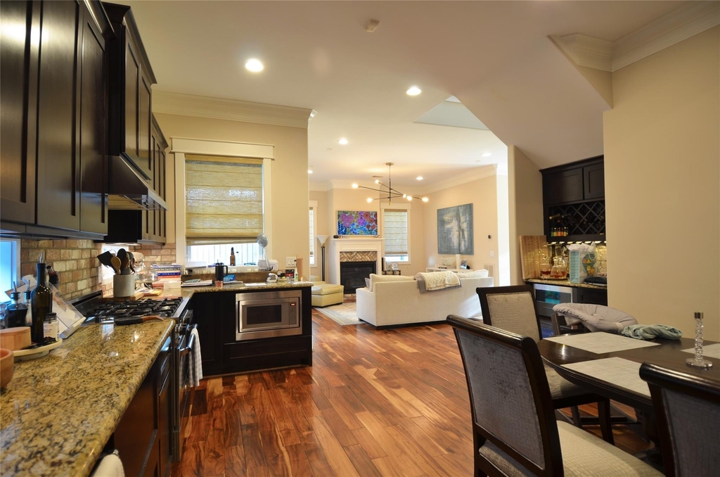 8610 Ashland Way - Photo 12