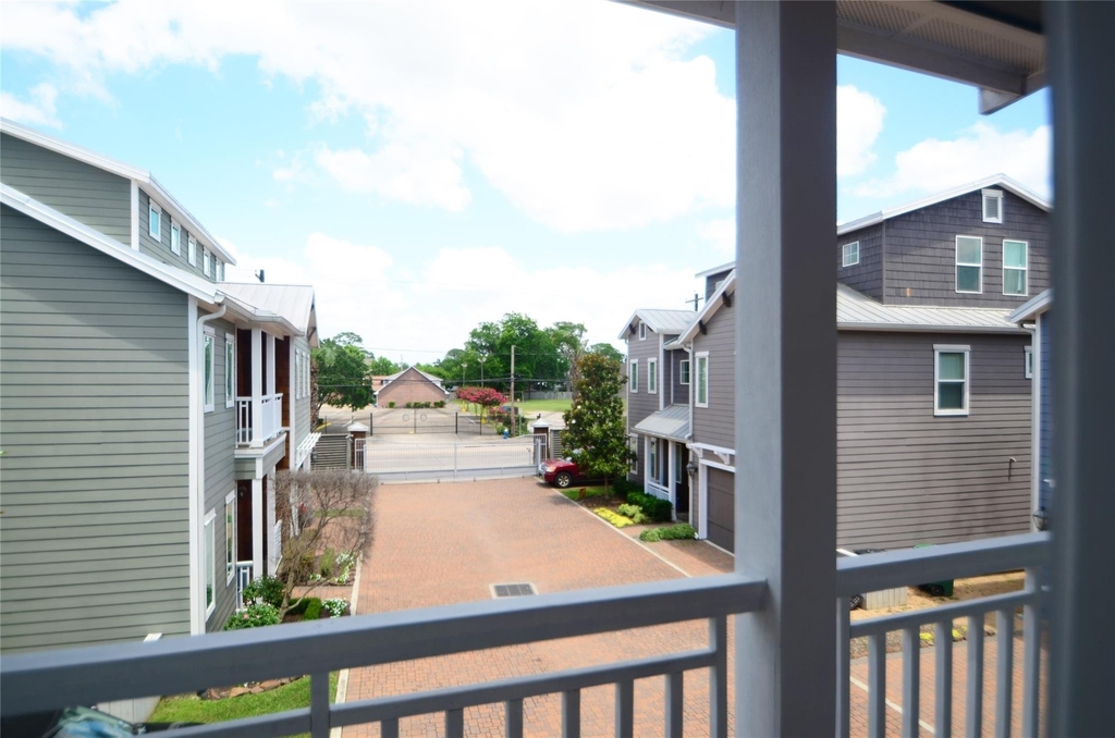 8610 Ashland Way - Photo 29
