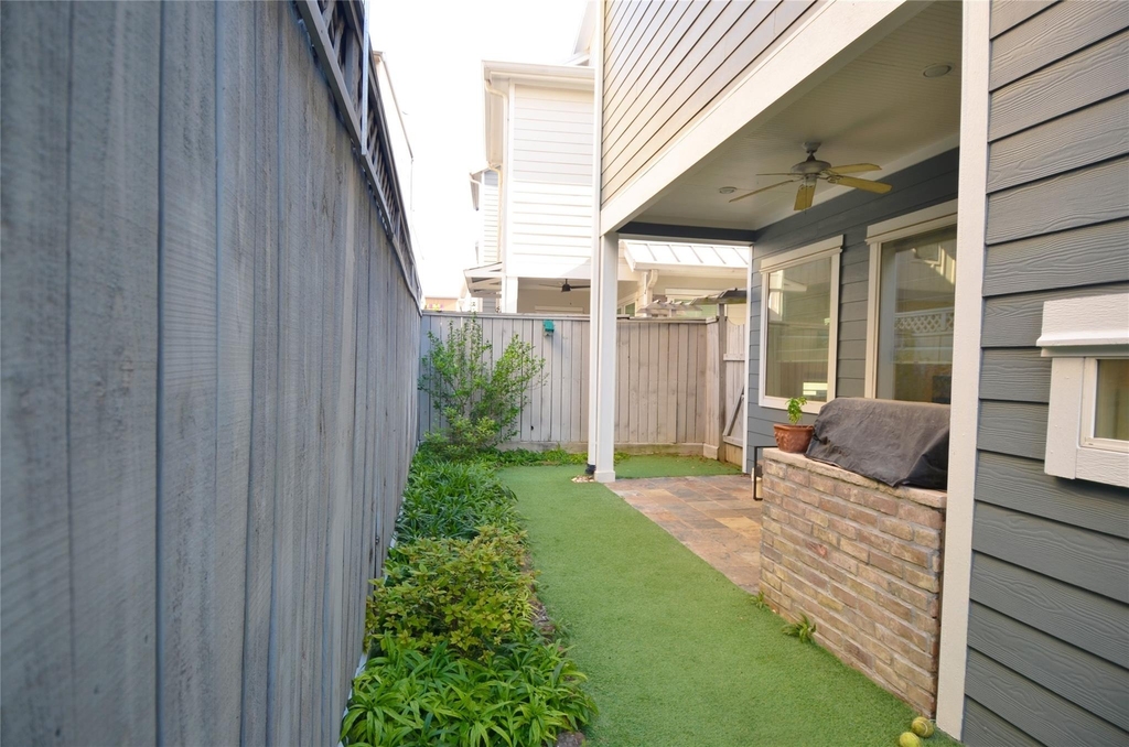 8610 Ashland Way - Photo 34