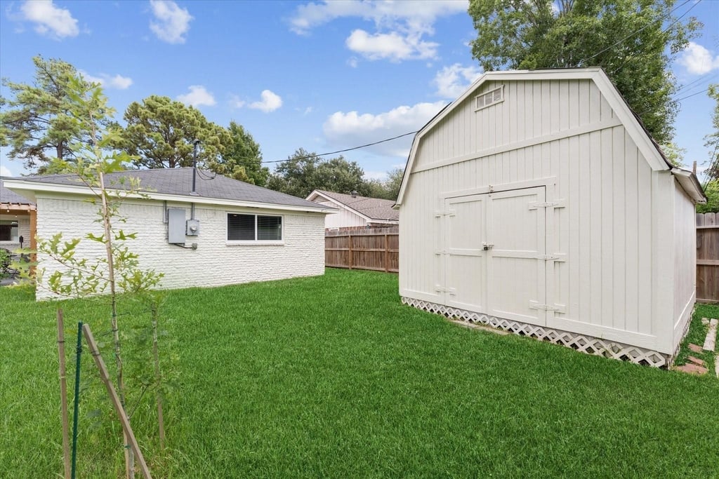 9639 Vogue Lane - Photo 28