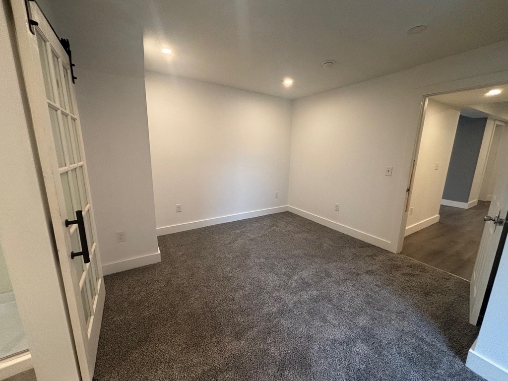 676 Main - Photo 12