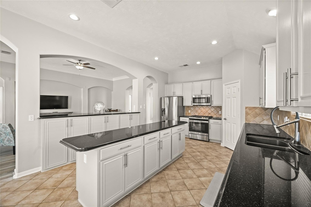 1330 Leigh Gardens Drive - Photo 14