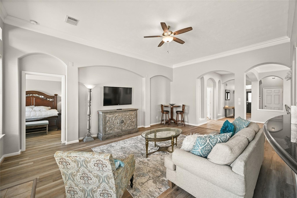 1330 Leigh Gardens Drive - Photo 6