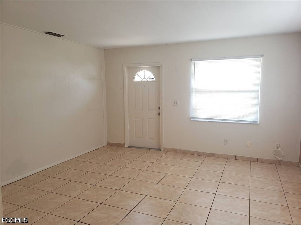 621 Se 13th Place - Photo 2