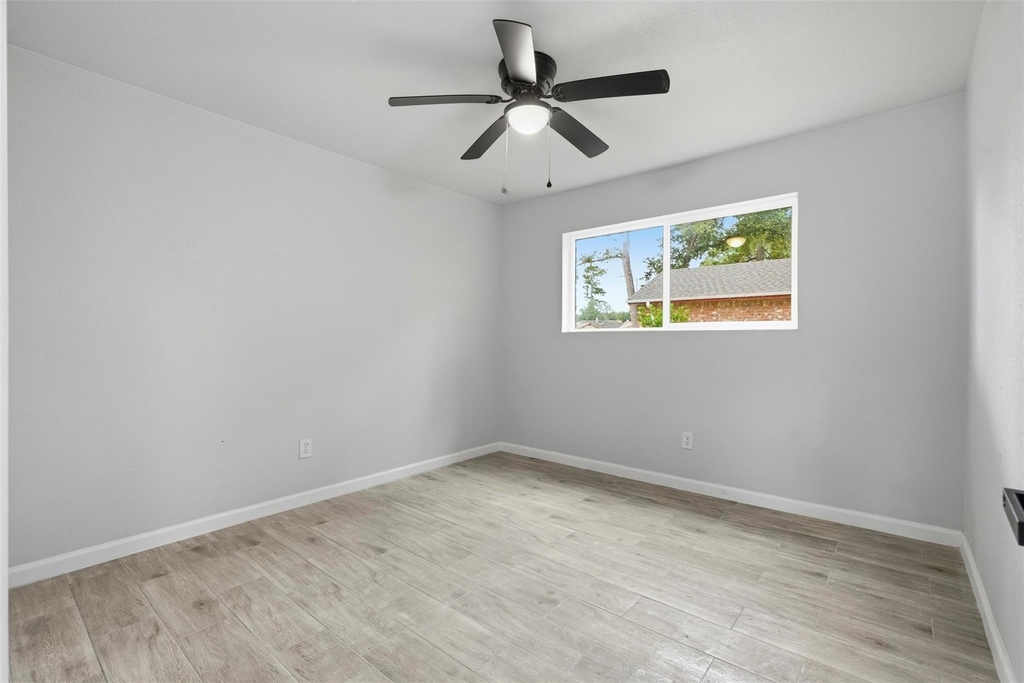 5603 Circlegate Drive - Photo 12