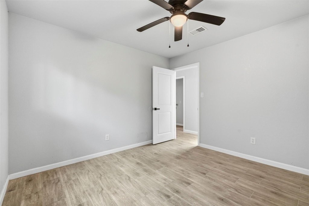 5603 Circlegate Drive - Photo 10