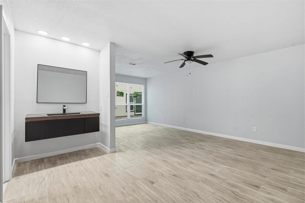 5603 Circlegate Drive - Photo 7