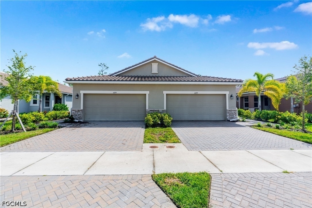 10295 Bonavie Cove Drive - Photo 3