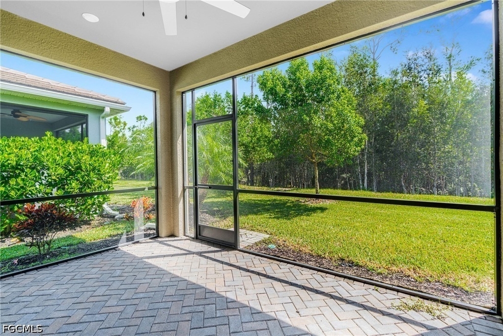 10295 Bonavie Cove Drive - Photo 17