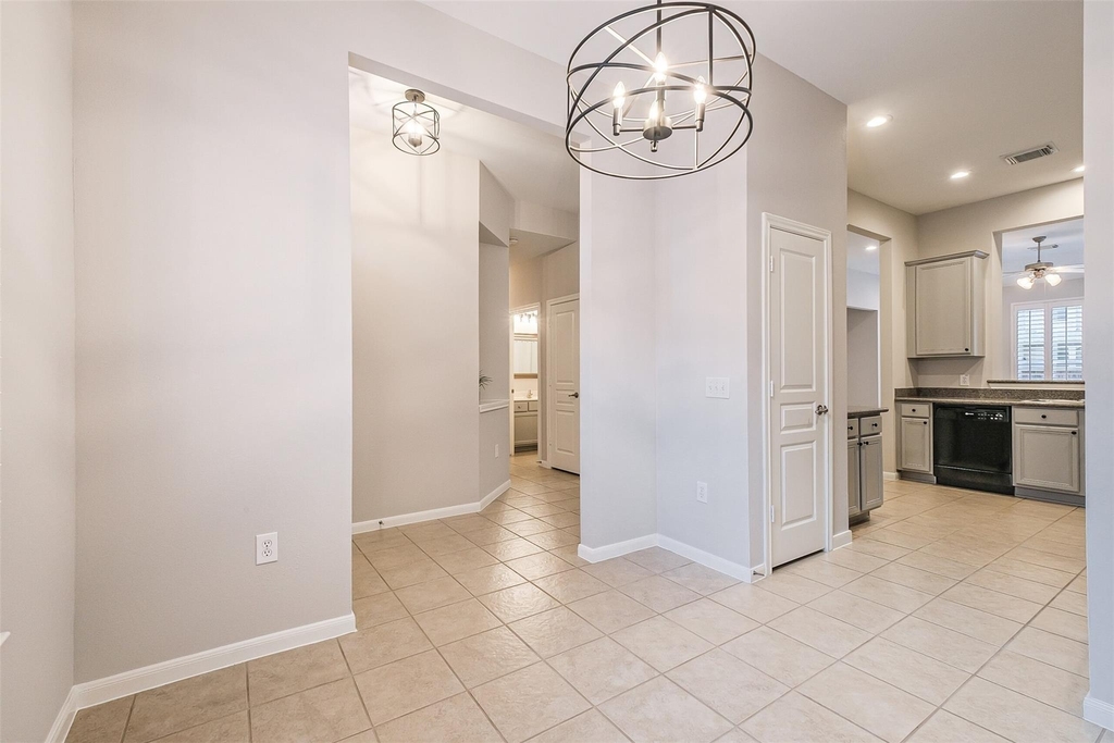 9718 Catalina Leaf Lane - Photo 22
