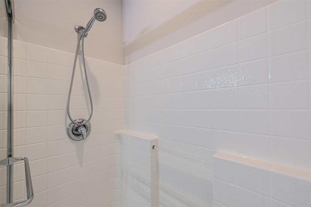 9718 Catalina Leaf Lane - Photo 25