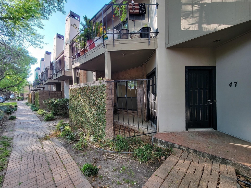10811 Richmond Avenue - Photo 24