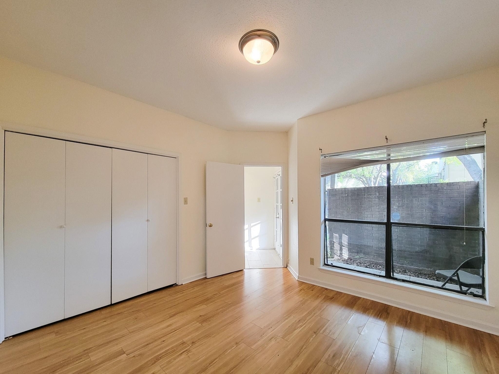 10811 Richmond Avenue - Photo 14