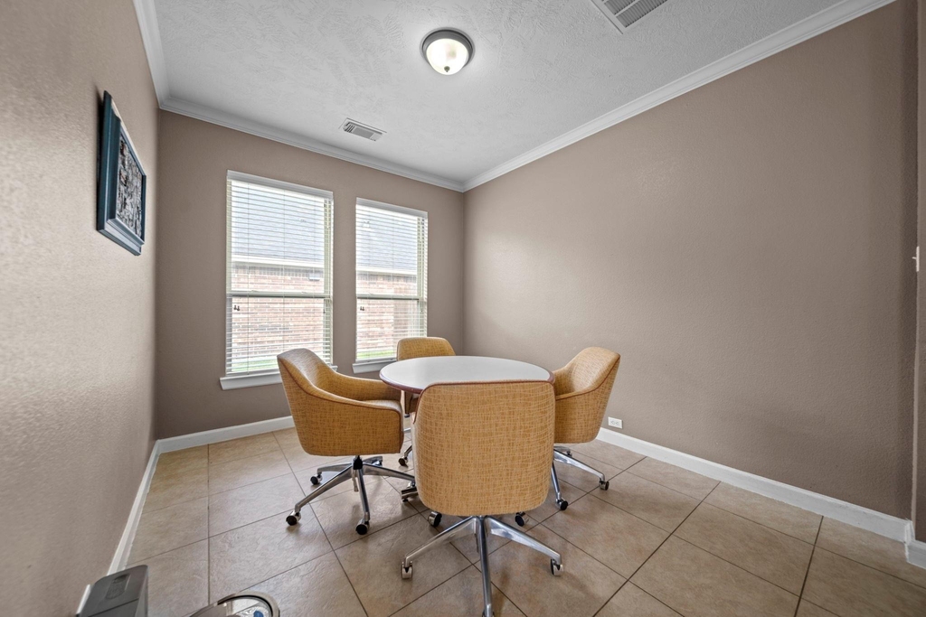2413 Quiet Arbor Lane - Photo 4