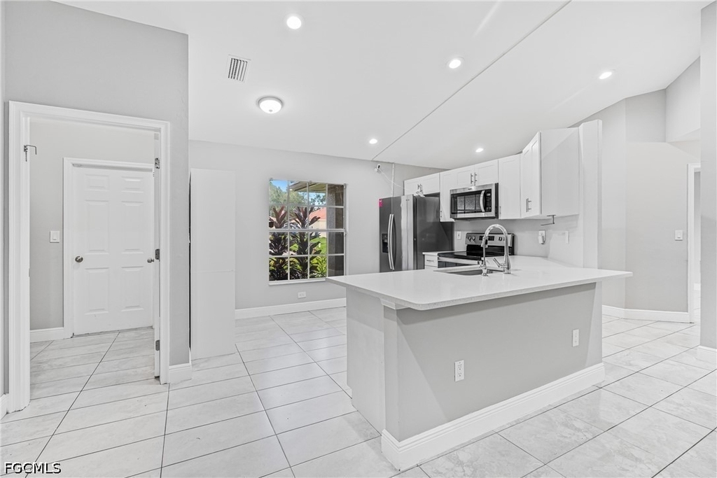 3019 34th Street Sw - Photo 3