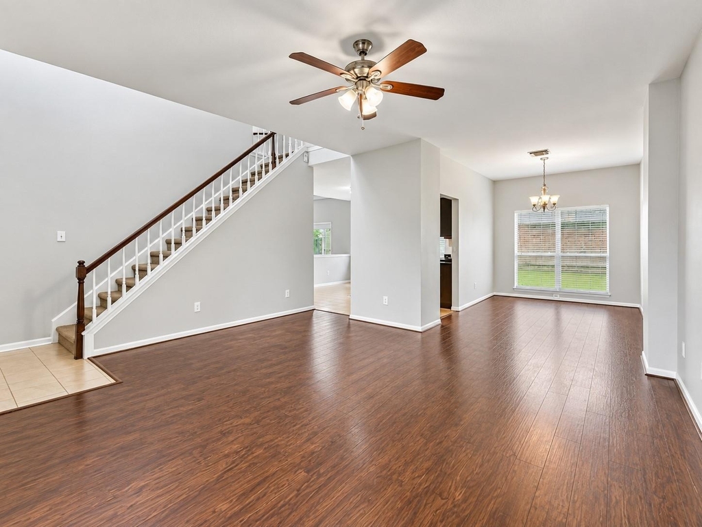 15614 Hatfield Hollow Drive - Photo 5