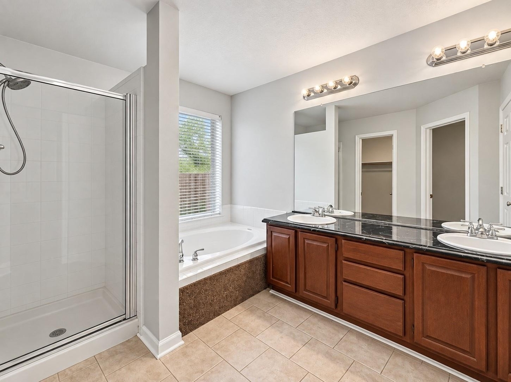 15614 Hatfield Hollow Drive - Photo 17