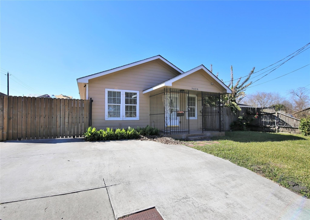 7828 Scott - Photo 15