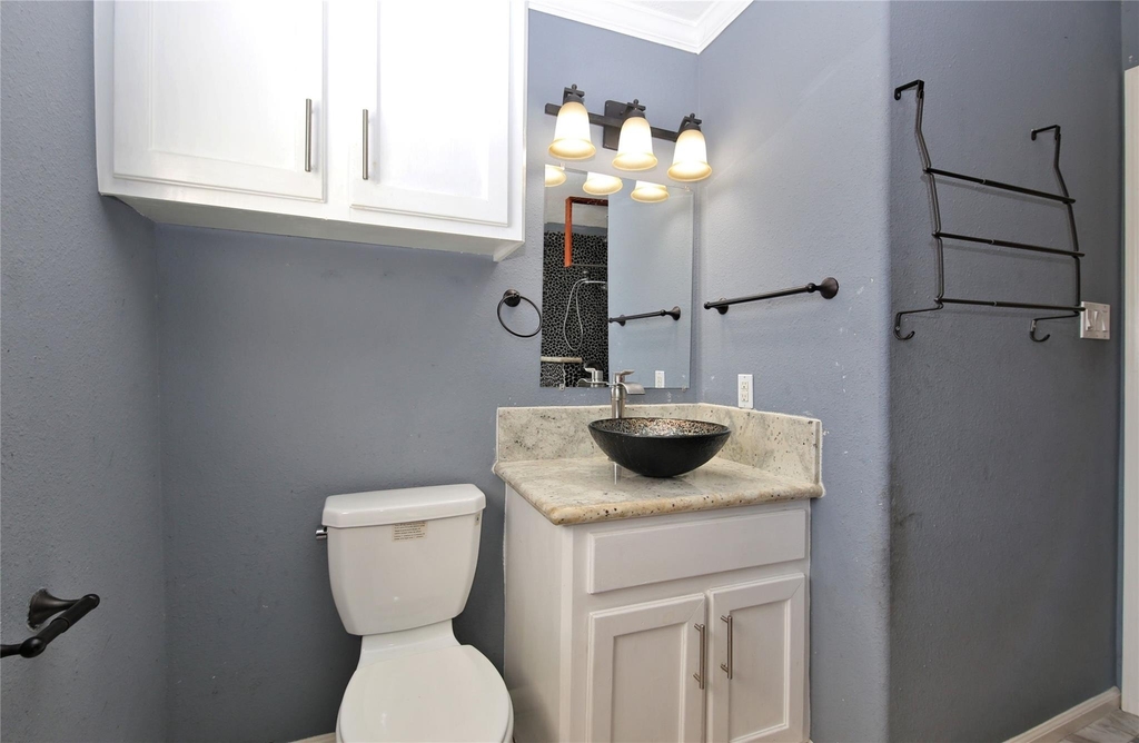 7828 Scott - Photo 13