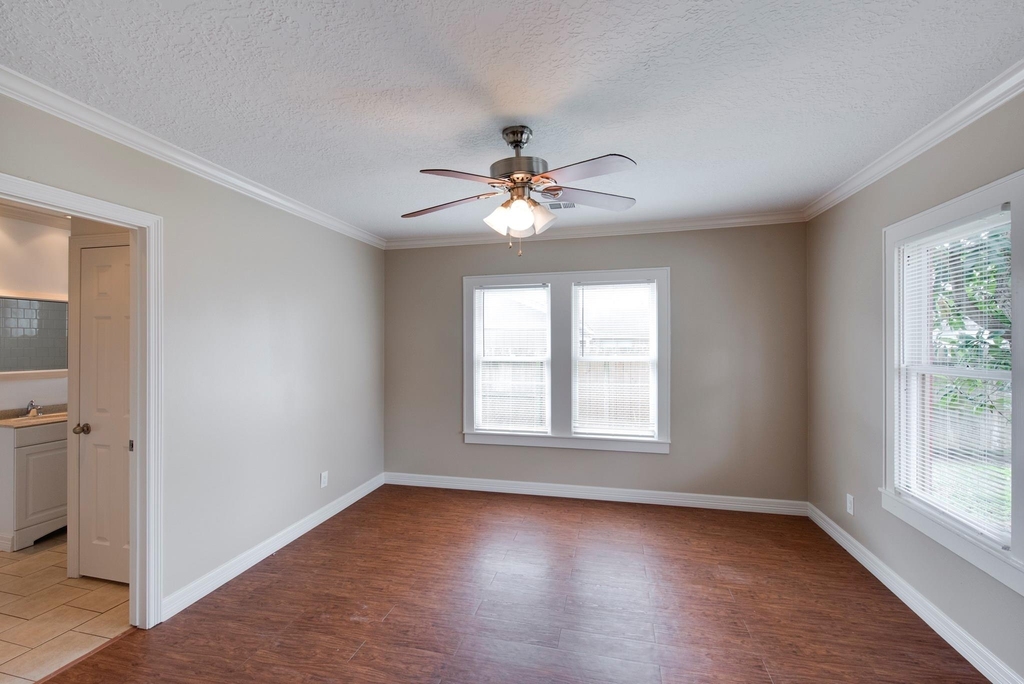 2612 Harvard Street - Photo 17